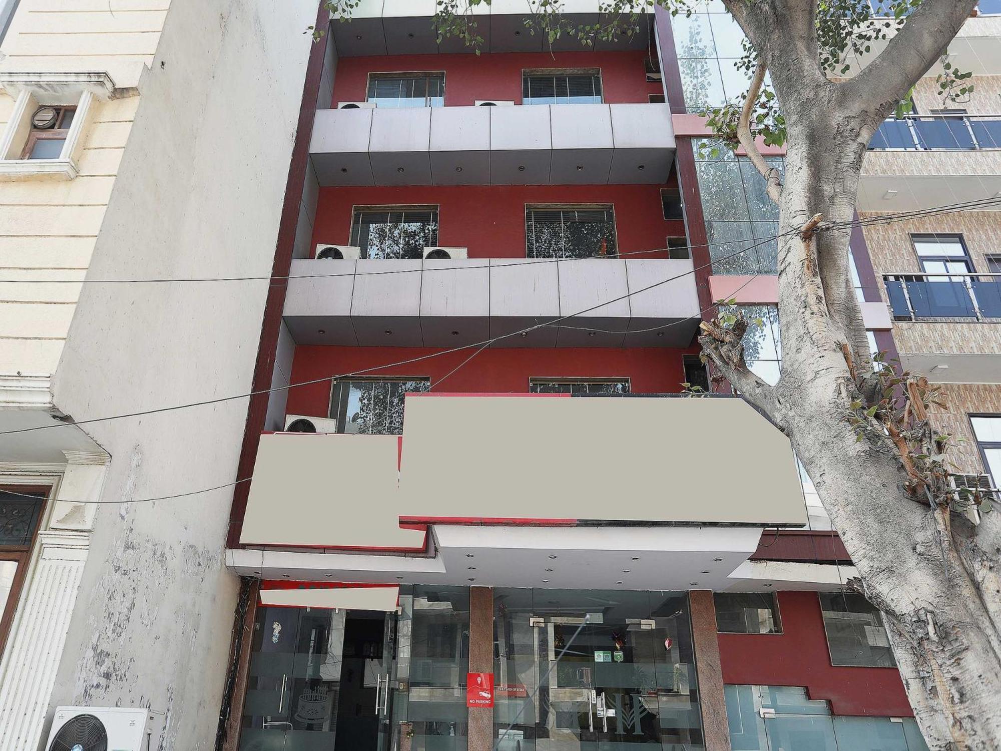Oyo Hotel Vedas Heritage Delhi  Buitenkant foto